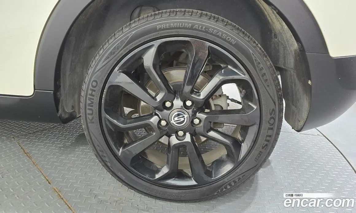 SsangYong TIBOLI 2015 1.6 автомат (гидро), фото 7 SsangYong TIBOLI 2015 1.6 автомат (гидро), фото 7