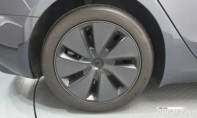Tesla Model 3 2026 0.2 автомат (гидро), миниатюра 5 Tesla Model 3 2026 0.2 автомат (гидро), миниатюра 5