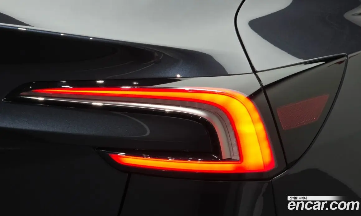Tesla Model 3 2026 0.2 автомат (гидро), фото 9 Tesla Model 3 2026 0.2 автомат (гидро), фото 9