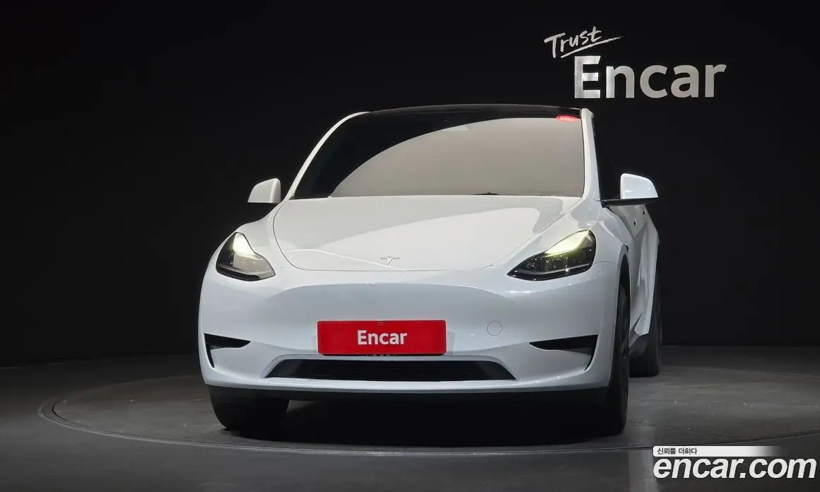 Tesla Model Y 2024 0.2 автомат (гидро), фото 3 Tesla Model Y 2024 0.2 автомат (гидро), фото 3