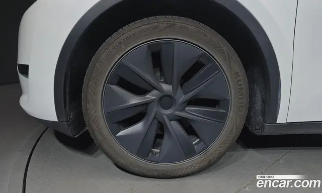 Tesla Model Y 2024 0.2 автомат (гидро), миниатюра 5 Tesla Model Y 2024 0.2 автомат (гидро), миниатюра 5