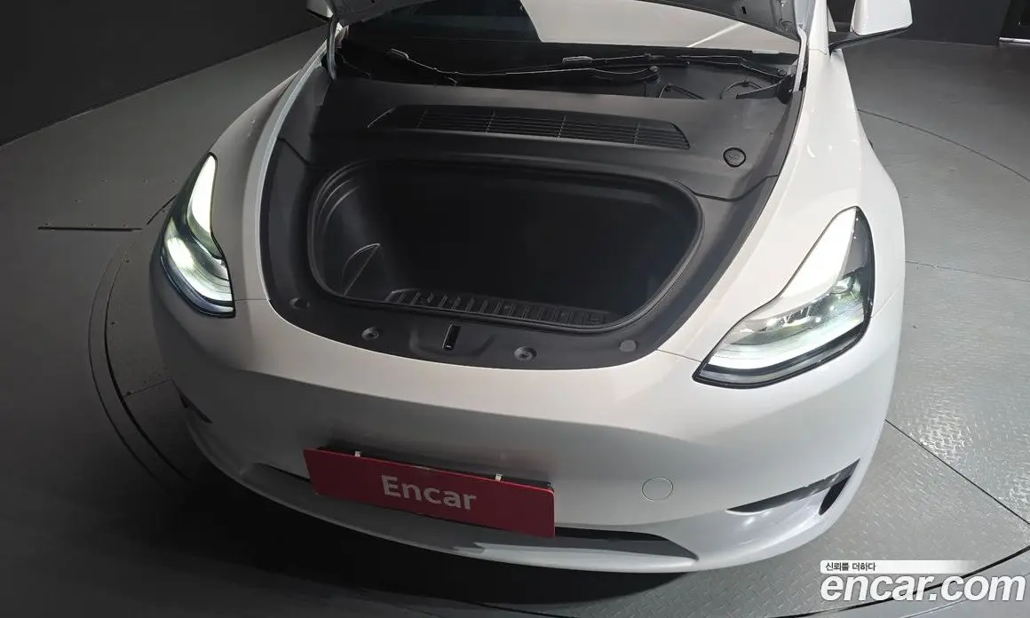 Tesla Model Y 2024 0.2 автомат (гидро), фото 6 Tesla Model Y 2024 0.2 автомат (гидро), фото 6