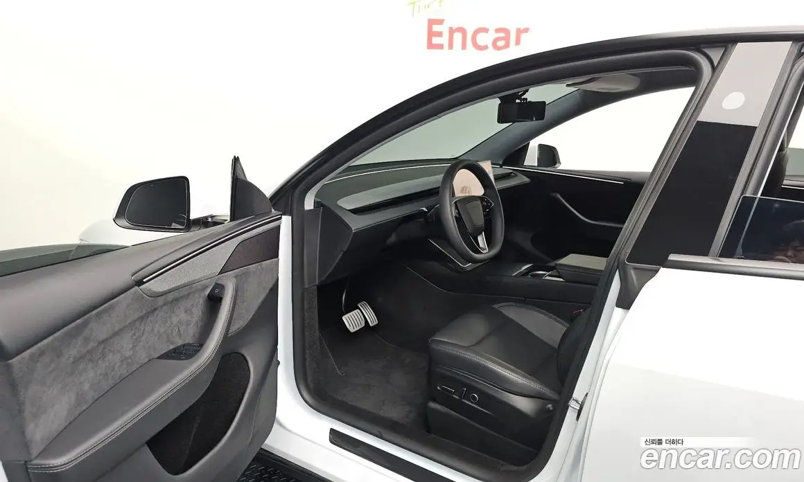 Tesla Model Y 2025 0.2 автомат (гидро), фото 13 Tesla Model Y 2025 0.2 автомат (гидро), фото 13