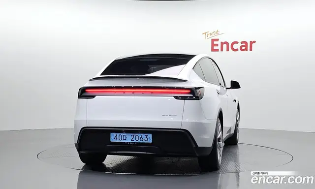 Tesla Model Y 2025 0.2 автомат (гидро), миниатюра 4 Tesla Model Y 2025 0.2 автомат (гидро), миниатюра 4