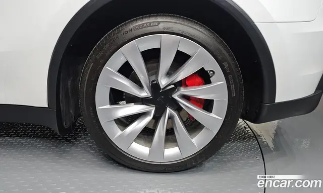 Tesla Model Y 2025 0.2 автомат (гидро), миниатюра 7 Tesla Model Y 2025 0.2 автомат (гидро), миниатюра 7