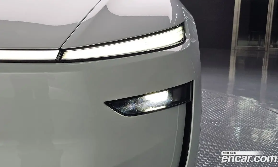 Tesla Model Y 2025 0.2 автомат (гидро), фото 8 Tesla Model Y 2025 0.2 автомат (гидро), фото 8