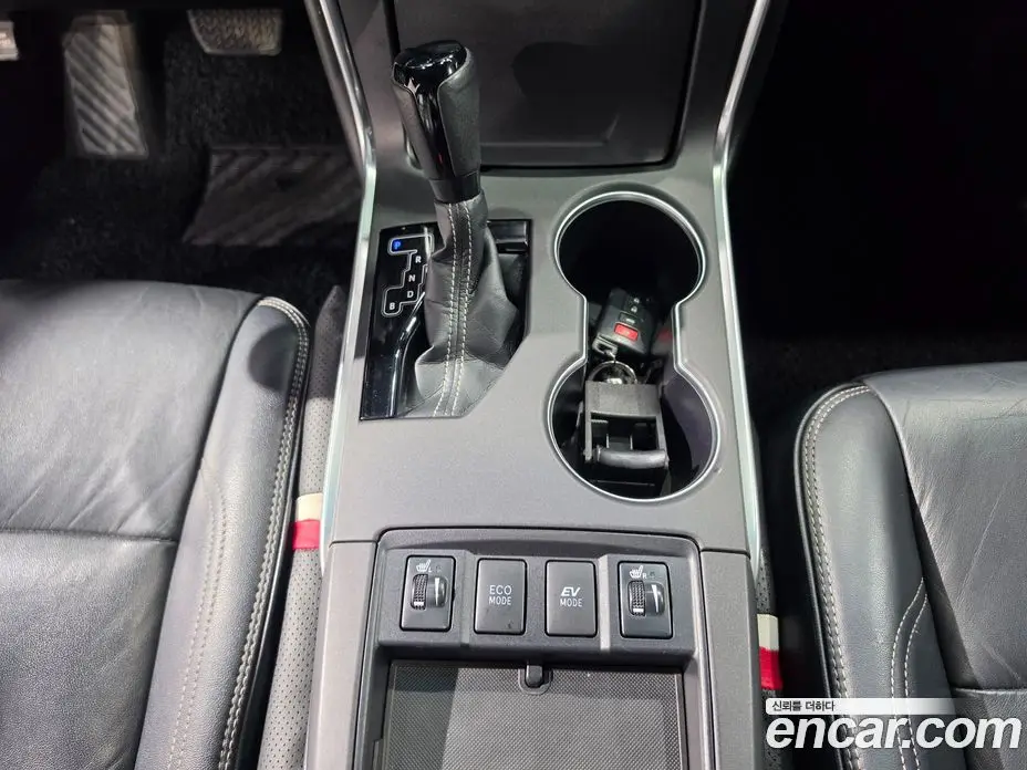 Toyota Camry 2016 2.5 автомат (гидро), фото 16 Toyota Camry 2016 2.5 автомат (гидро), фото 16