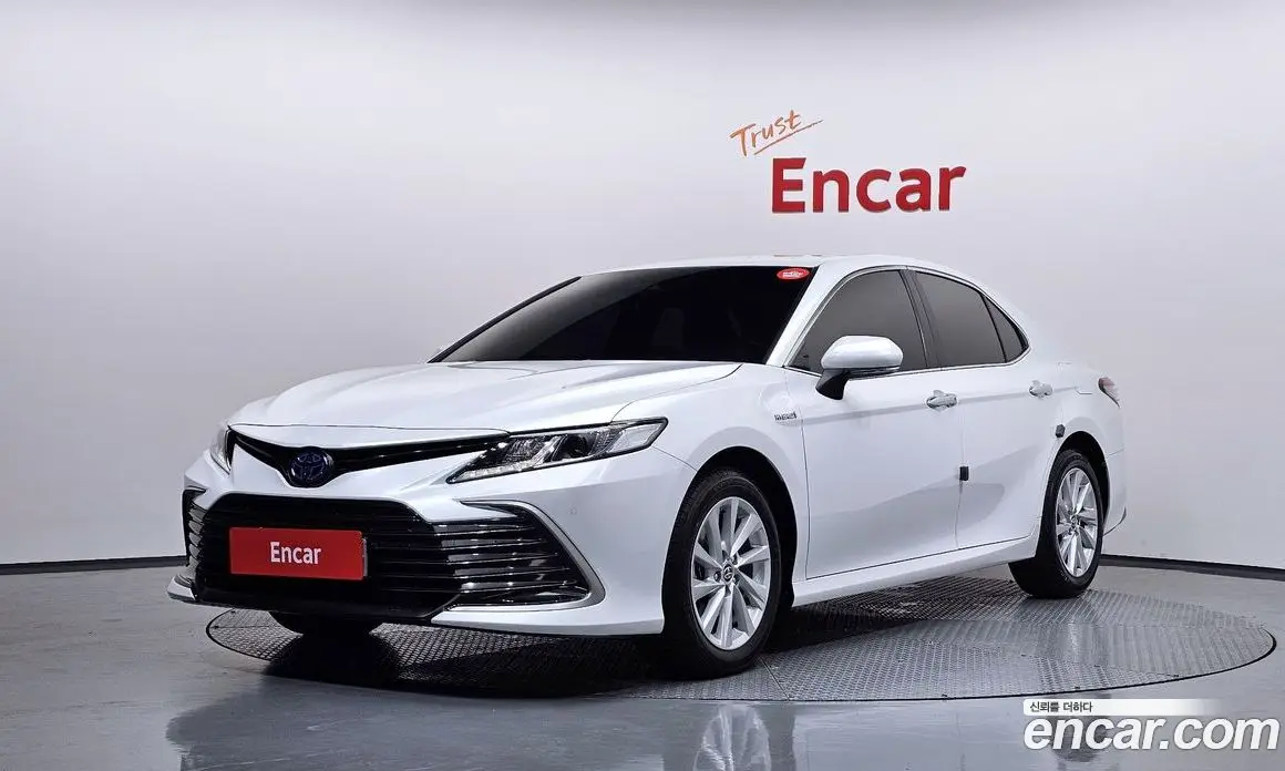 Toyota Camry 2023 2.5 автомат (гидро), фото 1 Toyota Camry 2023 2.5 автомат (гидро), фото 1