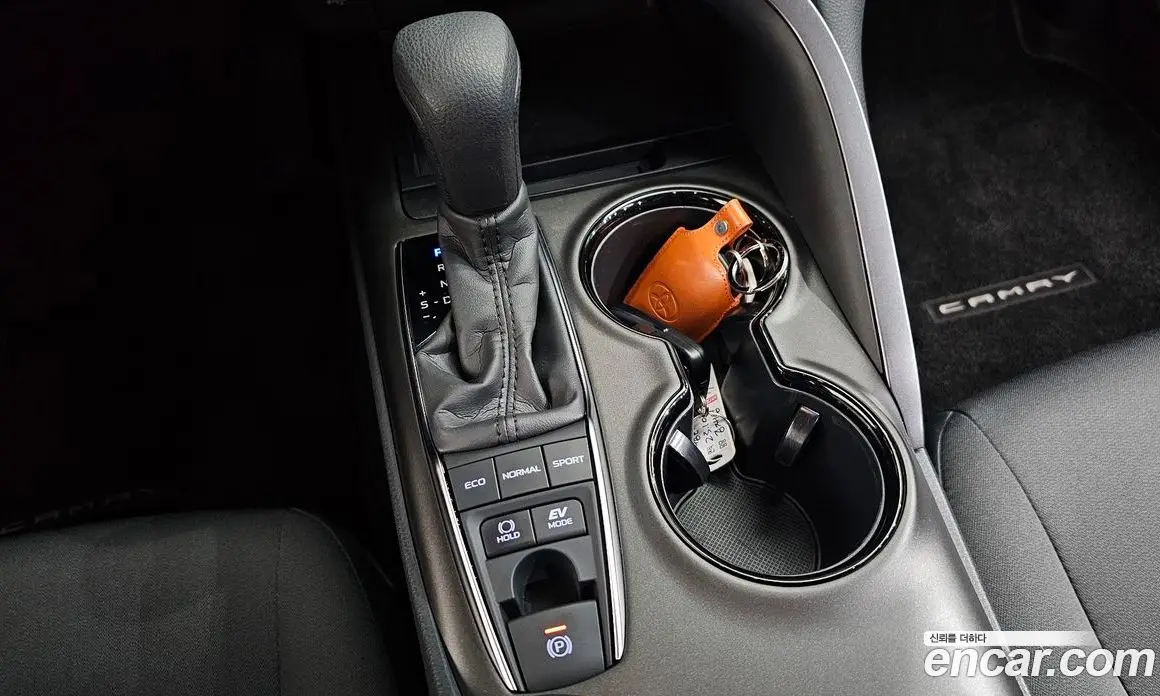 Toyota Camry 2023 2.5 автомат (гидро), фото 12 Toyota Camry 2023 2.5 автомат (гидро), фото 12