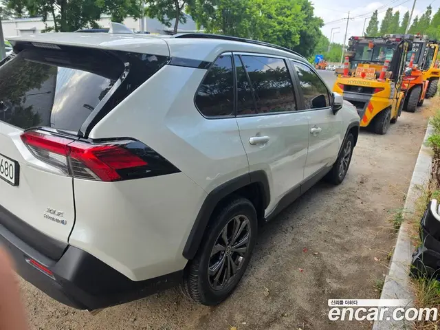Toyota RAV4 2023 2.5 автомат (вариатор), миниатюра 4 Toyota RAV4 2023 2.5 автомат (вариатор), миниатюра 4