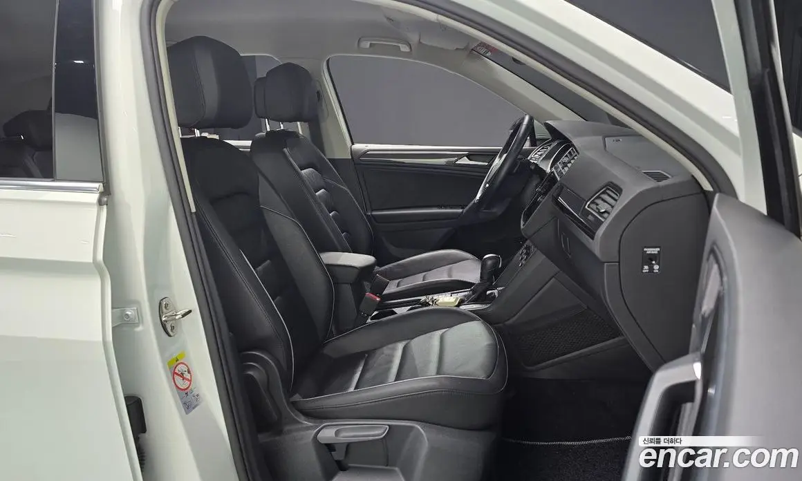 Volkswagen Tiguan 2020 2.0 автомат (гидро), фото 15 Volkswagen Tiguan 2020 2.0 автомат (гидро), фото 15