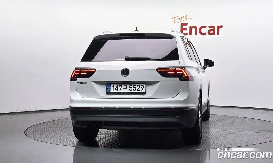 Volkswagen Tiguan 2020 2.0 автомат (гидро), фото 3 Volkswagen Tiguan 2020 2.0 автомат (гидро), фото 3