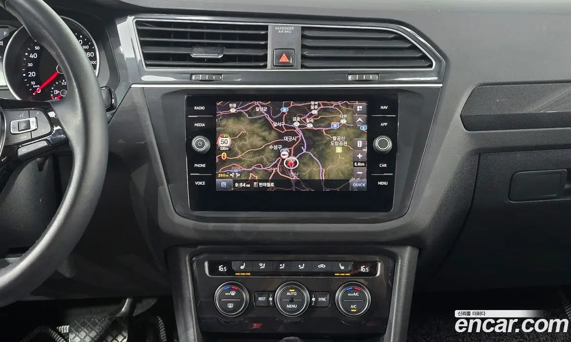 Volkswagen Tiguan 2020 2.0 автомат (гидро), фото 24 Volkswagen Tiguan 2020 2.0 автомат (гидро), фото 24