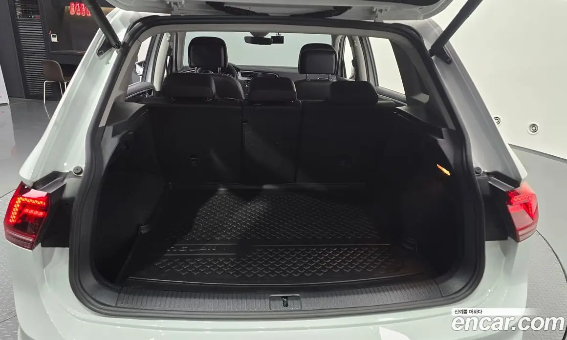 Volkswagen Tiguan 2020 2.0 автомат (гидро), фото 29 Volkswagen Tiguan 2020 2.0 автомат (гидро), фото 29