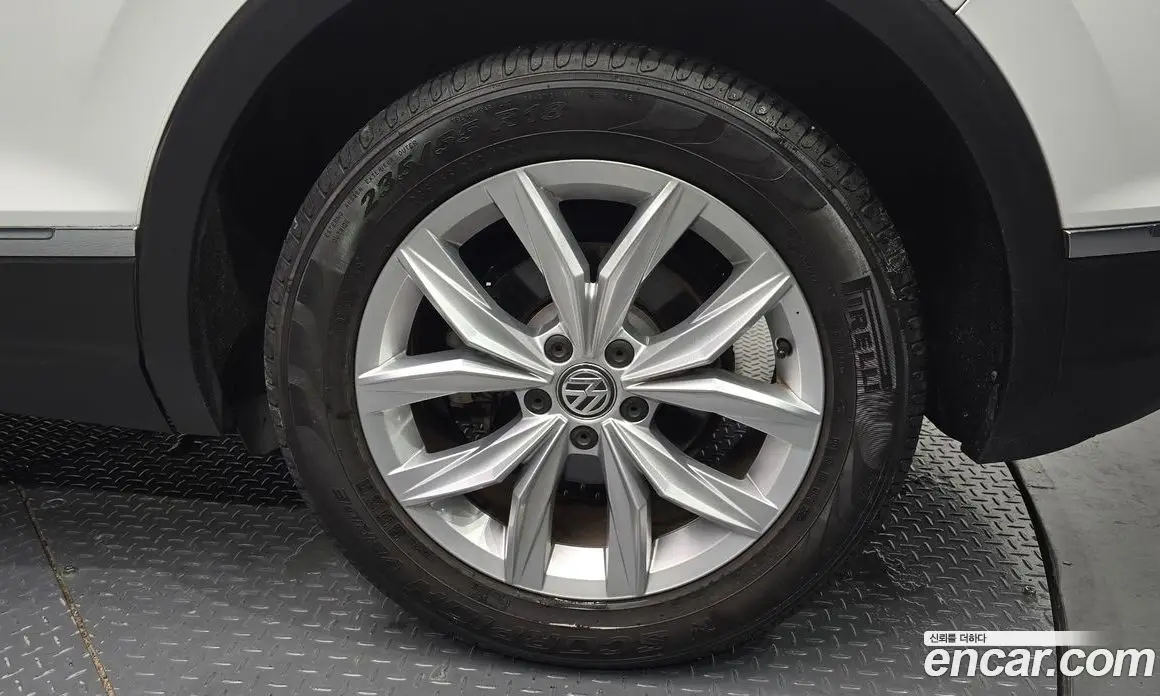 Volkswagen Tiguan 2020 2.0 автомат (гидро), фото 6 Volkswagen Tiguan 2020 2.0 автомат (гидро), фото 6
