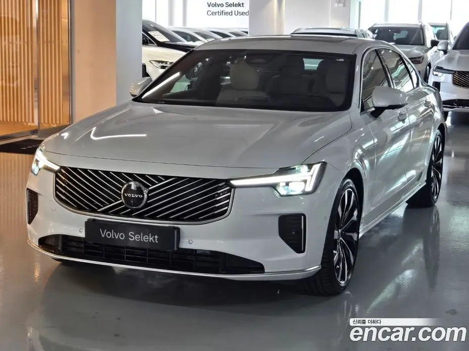 Volvo S90 2026 2.0 автомат (гидро), фото 1 Volvo S90 2026 2.0 автомат (гидро), фото 1