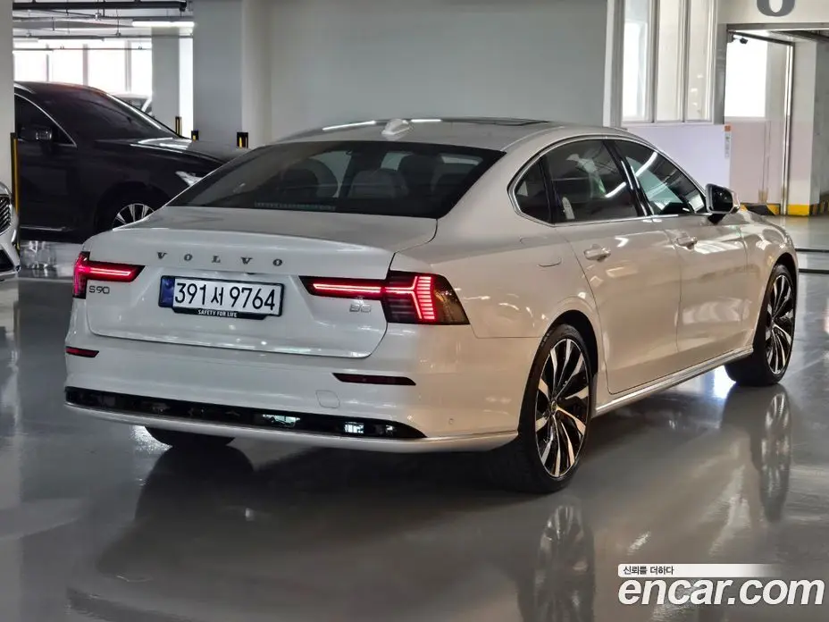Volvo S90 2026 2.0 автомат (гидро), фото 2 Volvo S90 2026 2.0 автомат (гидро), фото 2