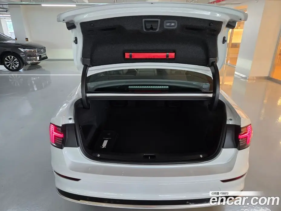 Volvo S90 2026 2.0 автомат (гидро), фото 19 Volvo S90 2026 2.0 автомат (гидро), фото 19