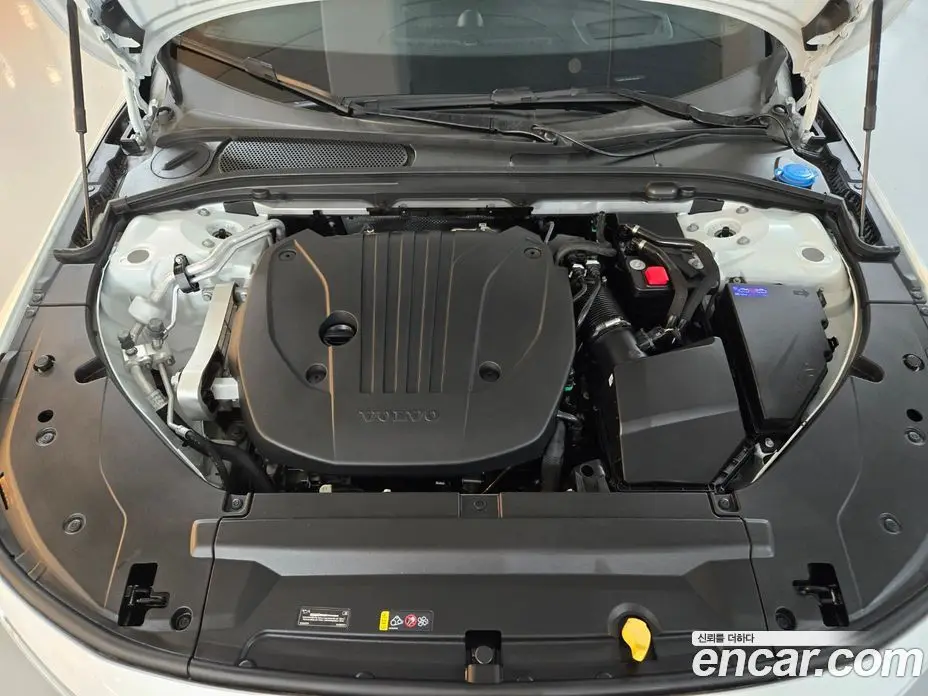Volvo S90 2026 2.0 автомат (гидро), фото 6 Volvo S90 2026 2.0 автомат (гидро), фото 6