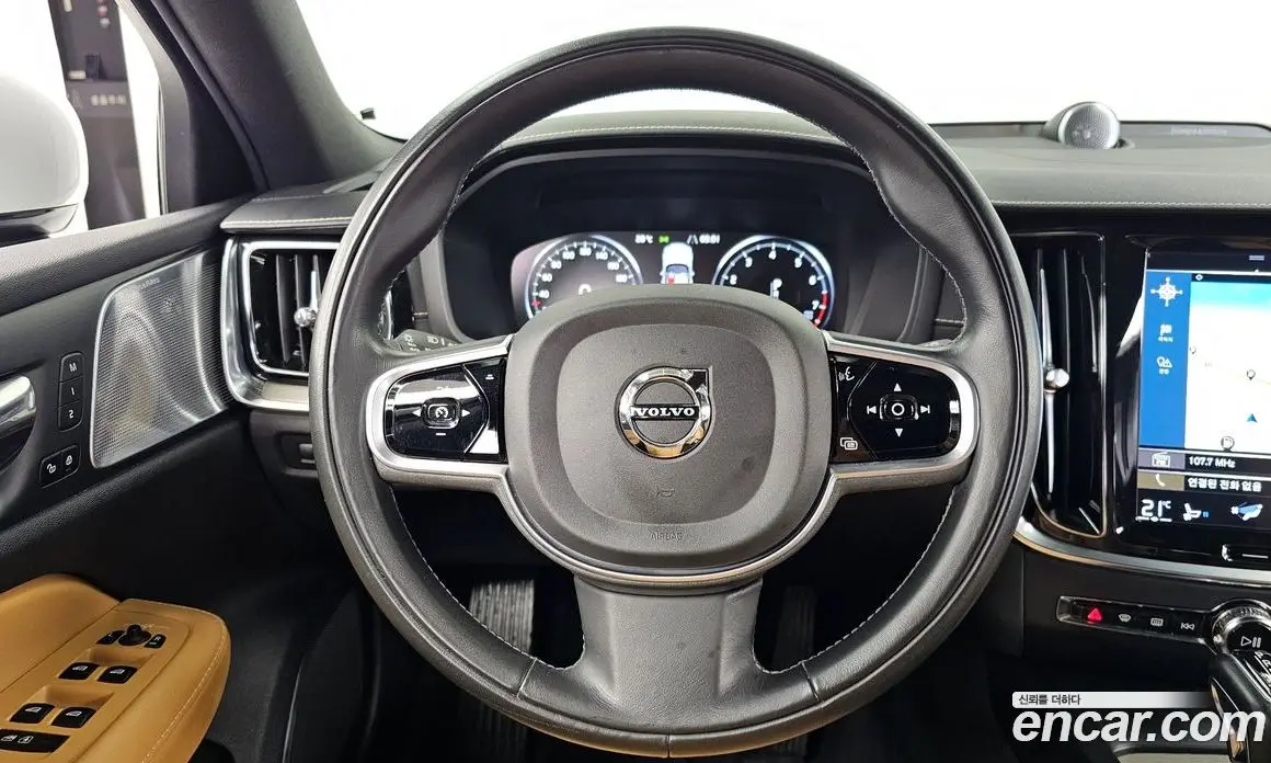 Volvo V60 2019 2.0 автомат (гидро), фото 13 Volvo V60 2019 2.0 автомат (гидро), фото 13