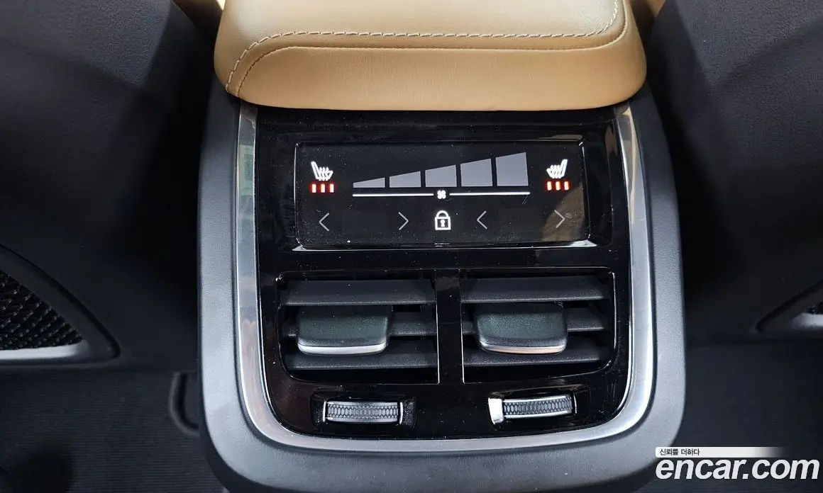 Volvo V60 2019 2.0 автомат (гидро), фото 18 Volvo V60 2019 2.0 автомат (гидро), фото 18