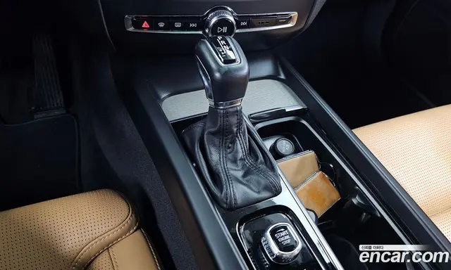 Volvo V60 2019 2.0 автомат (гидро), миниатюра 9 Volvo V60 2019 2.0 автомат (гидро), миниатюра 9