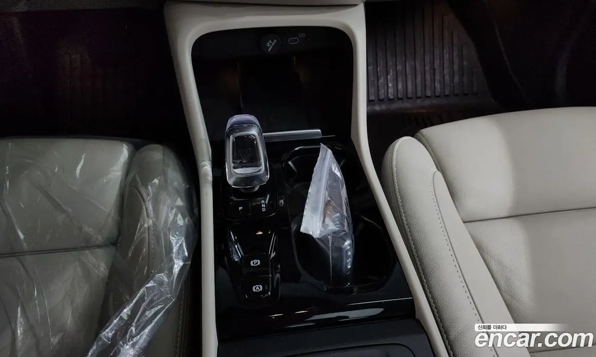 Volvo XC40 2023 2.0 автомат (гидро), фото 12 Volvo XC40 2023 2.0 автомат (гидро), фото 12