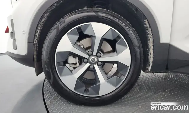 Volvo XC40 2023 2.0 автомат (гидро), миниатюра 5 Volvo XC40 2023 2.0 автомат (гидро), миниатюра 5