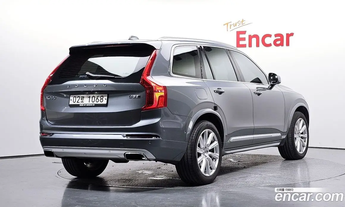Volvo XC90 2017 2.0 автомат (гидро), фото 2 Volvo XC90 2017 2.0 автомат (гидро), фото 2