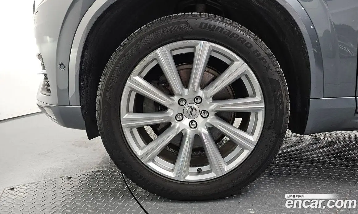 Volvo XC90 2017 2.0 автомат (гидро), фото 5 Volvo XC90 2017 2.0 автомат (гидро), фото 5