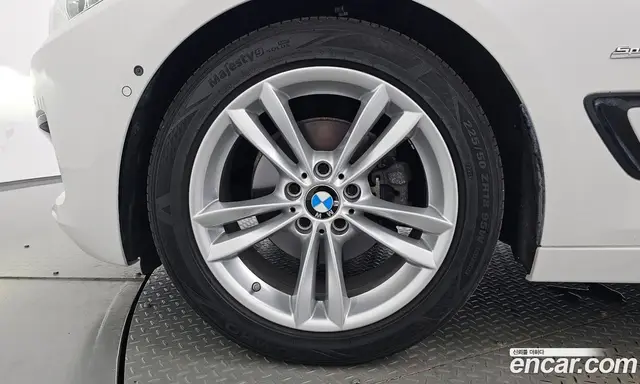 BMW 3 серия 2018 2.0 автомат (гидро), миниатюра 4 BMW 3 серия 2018 2.0 автомат (гидро), миниатюра 4