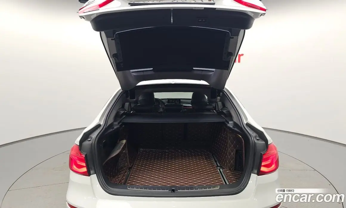 BMW 3 серия 2018 2.0 автомат (гидро), фото 33 BMW 3 серия 2018 2.0 автомат (гидро), фото 33