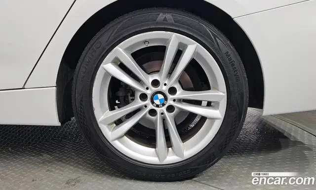 BMW 3 серия 2018 2.0 автомат (гидро), миниатюра 6 BMW 3 серия 2018 2.0 автомат (гидро), миниатюра 6