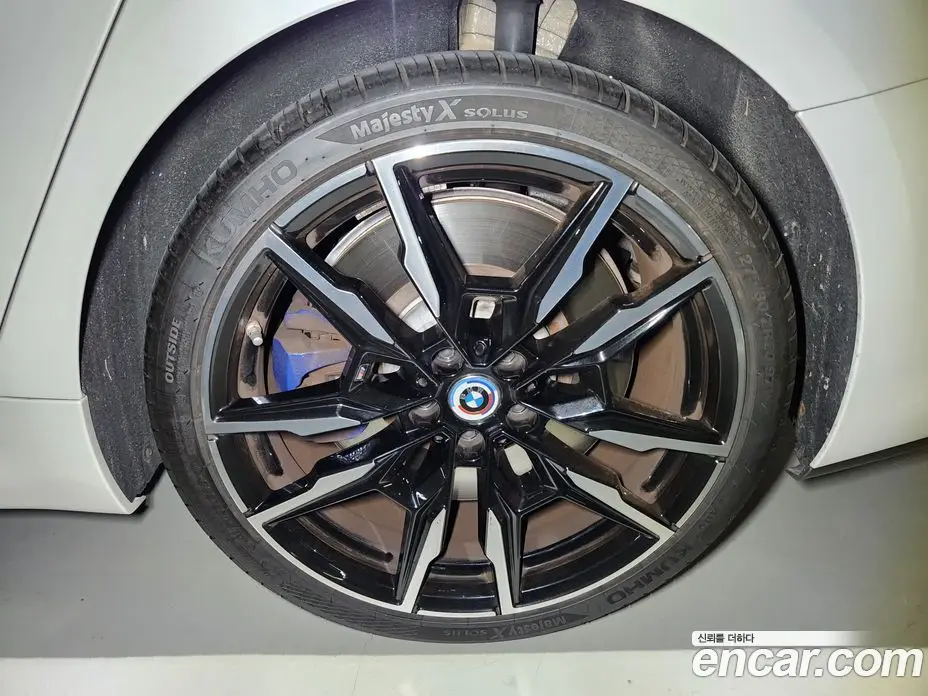 BMW 8 серия 2022 4.4 автомат (гидро), фото 19