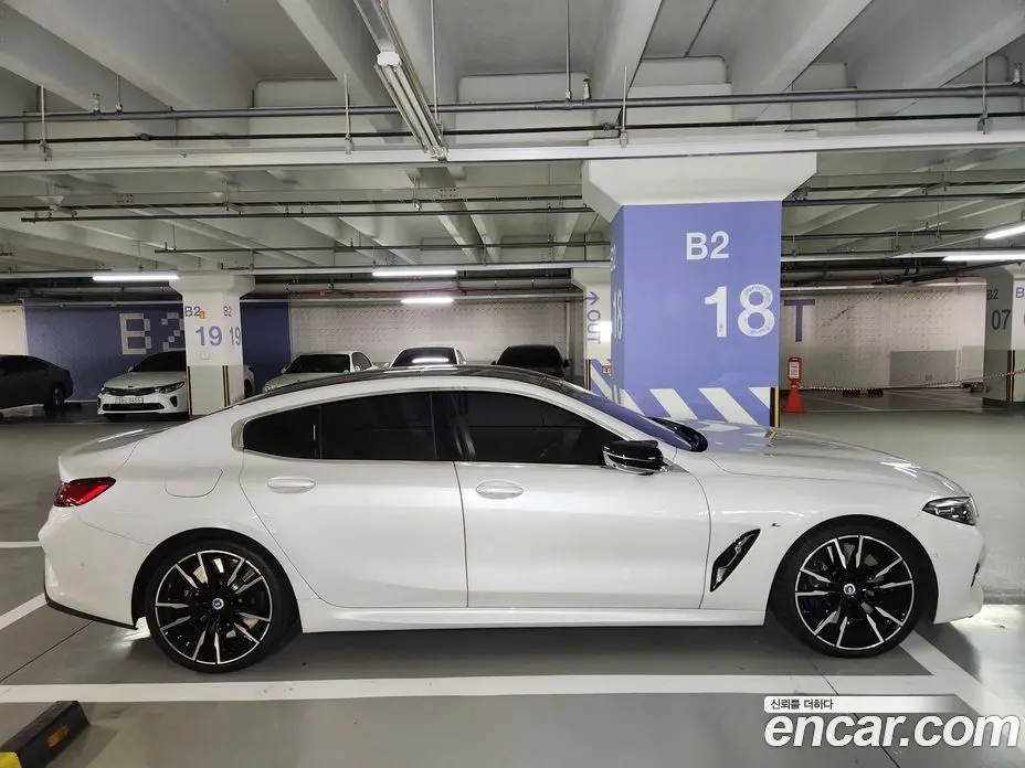 BMW 8 серия 2022 4.4 автомат (гидро), фото 4