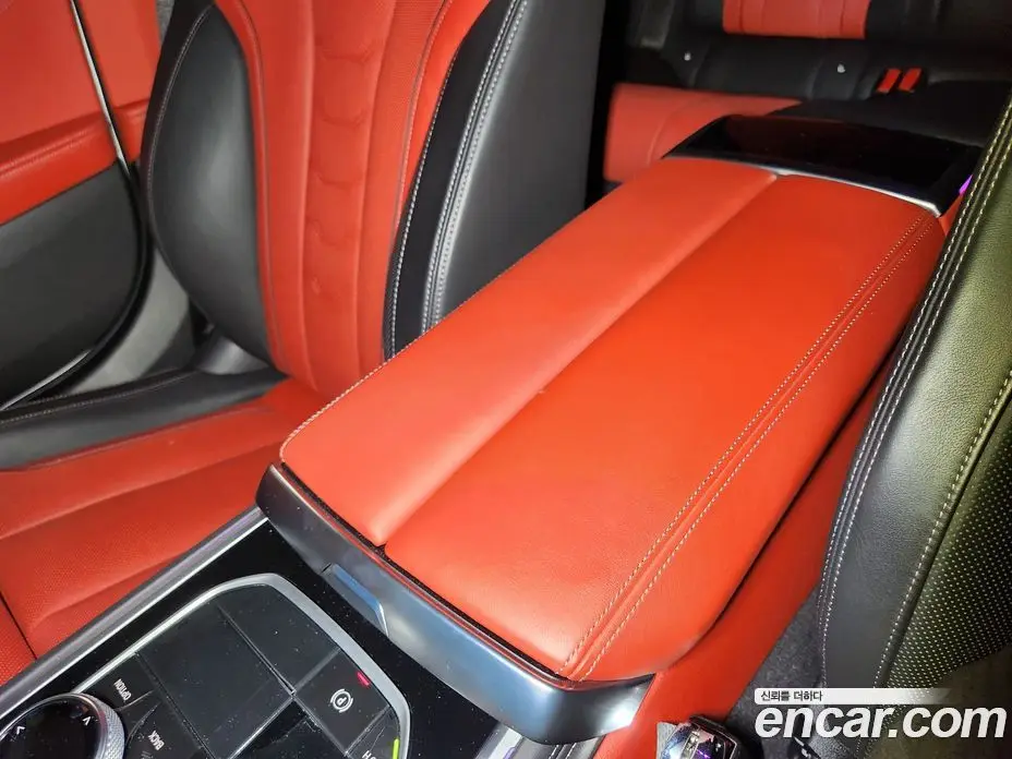 BMW 8 серия 2022 4.4 автомат (гидро), фото 9