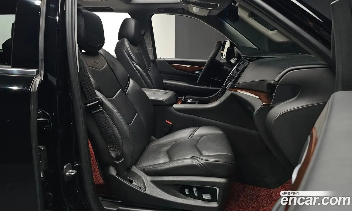 Cadillac Escalade 2018 6.2 автомат (гидро), фото 13 Cadillac Escalade 2018 6.2 автомат (гидро), фото 13