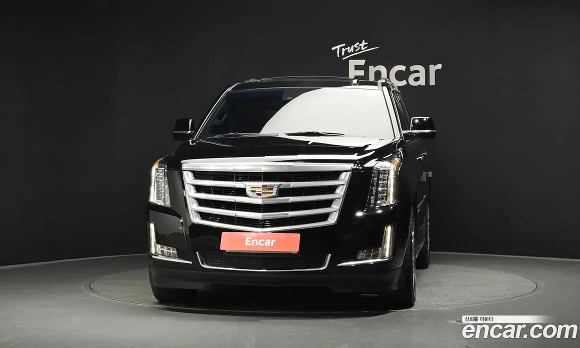 Cadillac Escalade 2018 6.2 автомат (гидро), фото 3 Cadillac Escalade 2018 6.2 автомат (гидро), фото 3