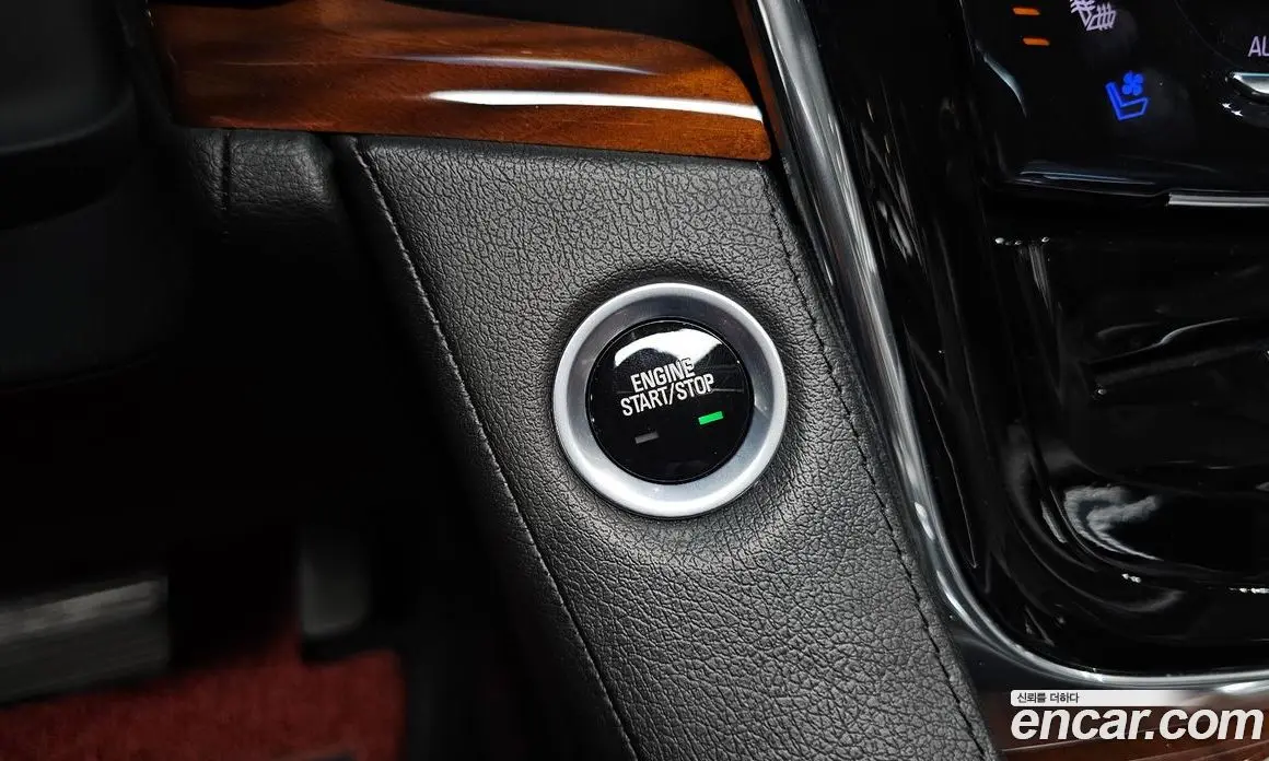 Cadillac Escalade 2018 6.2 автомат (гидро), фото 28 Cadillac Escalade 2018 6.2 автомат (гидро), фото 28