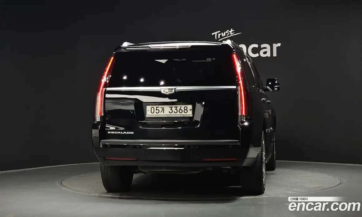 Cadillac Escalade 2018 6.2 автомат (гидро), фото 4 Cadillac Escalade 2018 6.2 автомат (гидро), фото 4