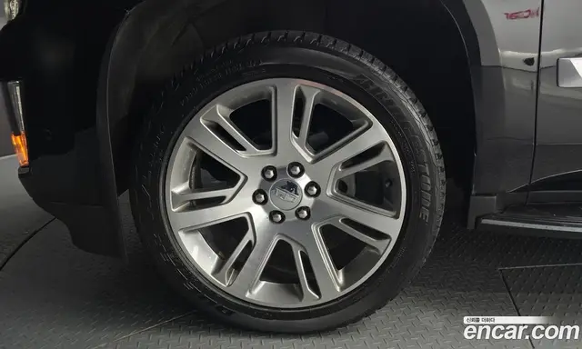 Cadillac Escalade 2018 6.2 автомат (гидро), миниатюра 5 Cadillac Escalade 2018 6.2 автомат (гидро), миниатюра 5