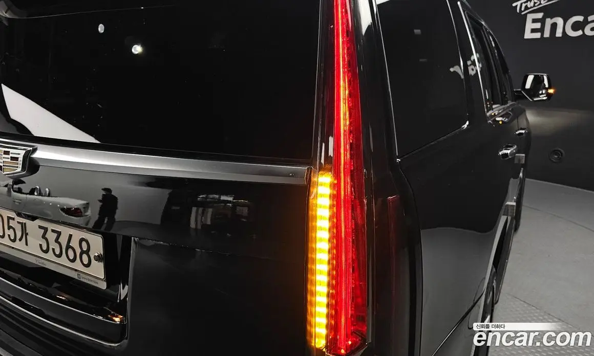 Cadillac Escalade 2018 6.2 автомат (гидро), фото 9 Cadillac Escalade 2018 6.2 автомат (гидро), фото 9