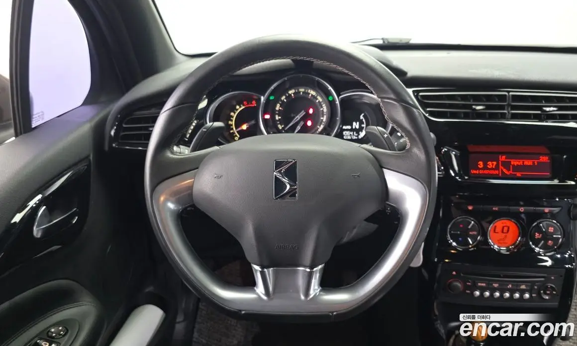 Citroen DS3 2017 1.6 автомат (гидро), фото 12 Citroen DS3 2017 1.6 автомат (гидро), фото 12