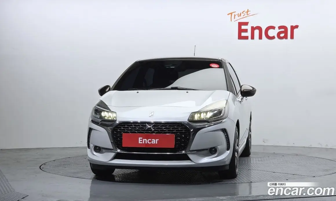 Citroen DS3 2017 1.6 автомат (гидро), фото 3 Citroen DS3 2017 1.6 автомат (гидро), фото 3