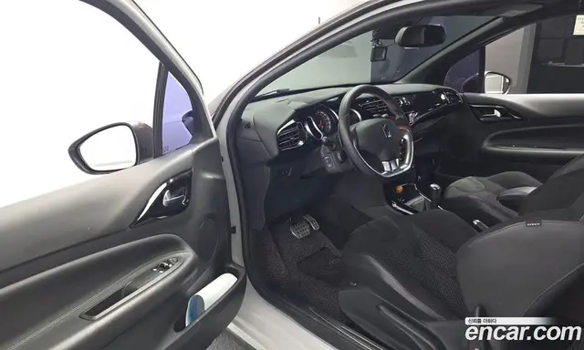 Citroen DS3 2017 1.6 автомат (гидро), миниатюра 10 Citroen DS3 2017 1.6 автомат (гидро), миниатюра 10
