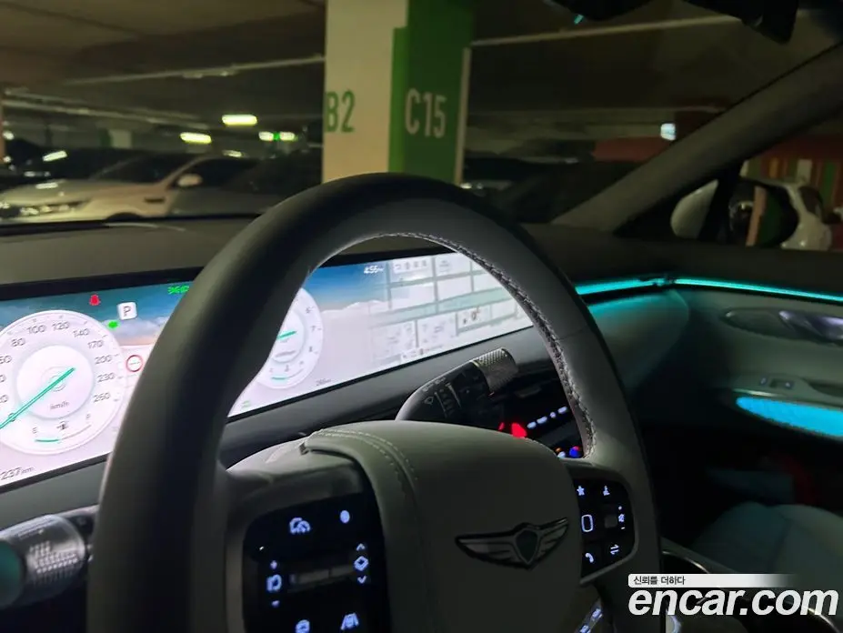 Genesis GV70 2024 2.5 автомат (гидро), фото 18 Genesis GV70 2024 2.5 автомат (гидро), фото 18