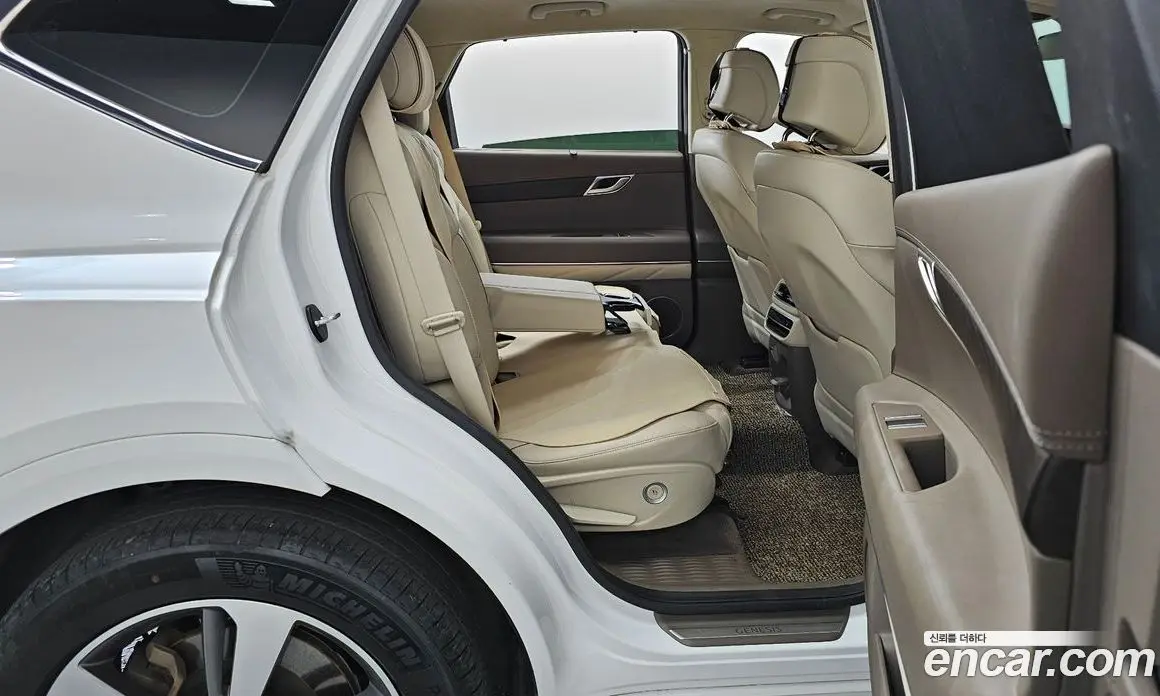 Genesis GV80 2020 3.0 автомат (гидро), фото 17 Genesis GV80 2020 3.0 автомат (гидро), фото 17