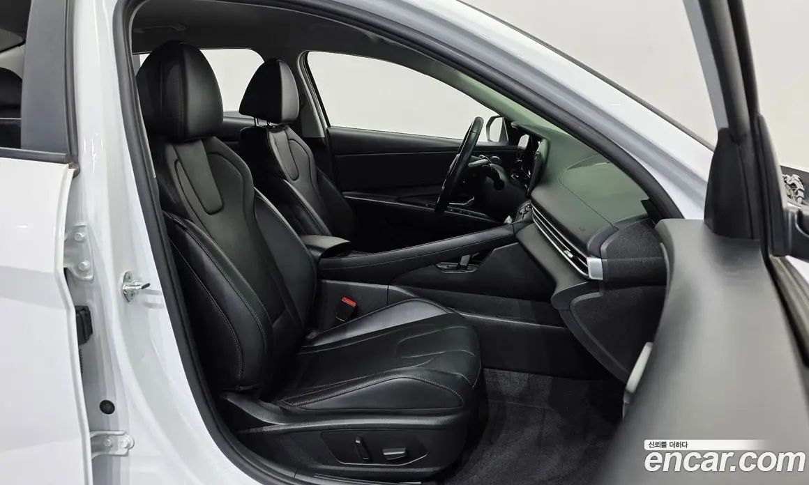 Hyundai Avante 2022 1.6 автомат (гидро), фото 17 Hyundai Avante 2022 1.6 автомат (гидро), фото 17