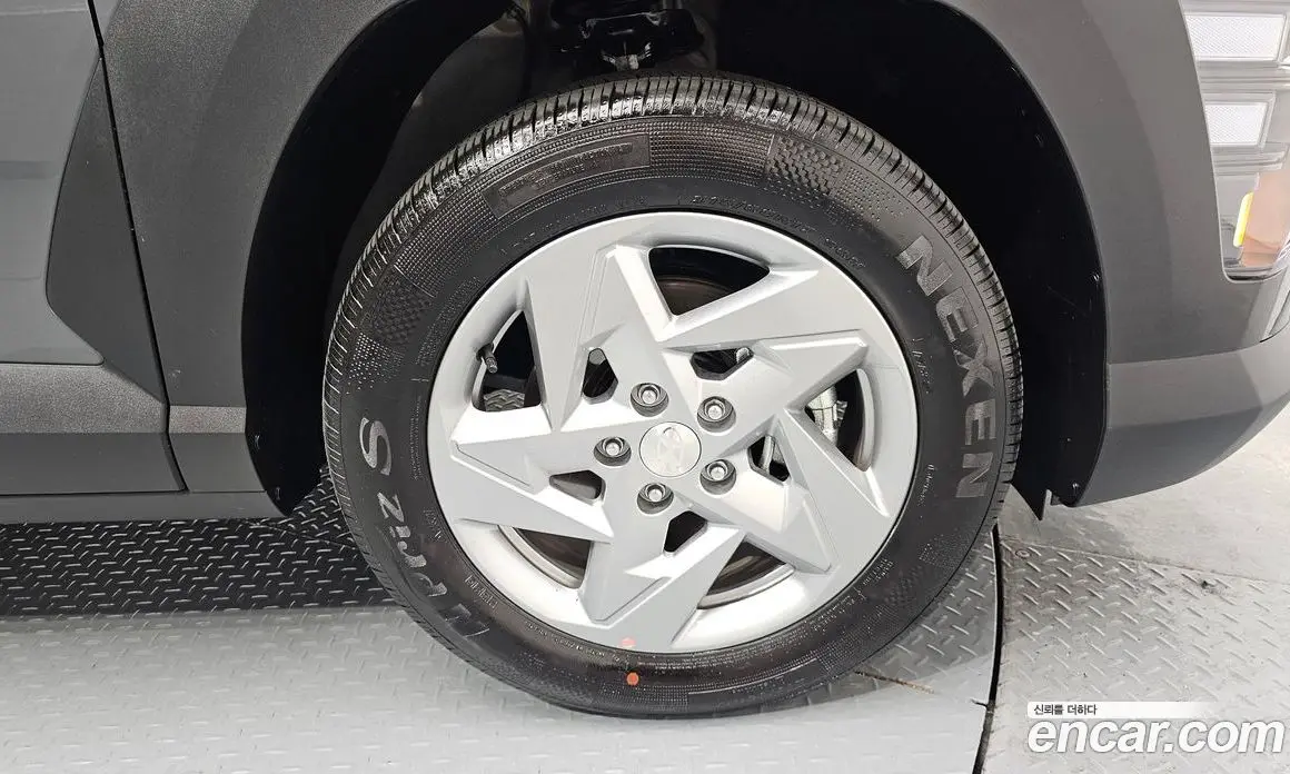 Hyundai Kona 2026 1.6 автомат (гидро), фото 6 Hyundai Kona 2026 1.6 автомат (гидро), фото 6