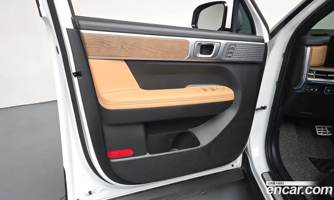 Hyundai Santa Fe 2025 1.6 автомат (гидро), фото 13